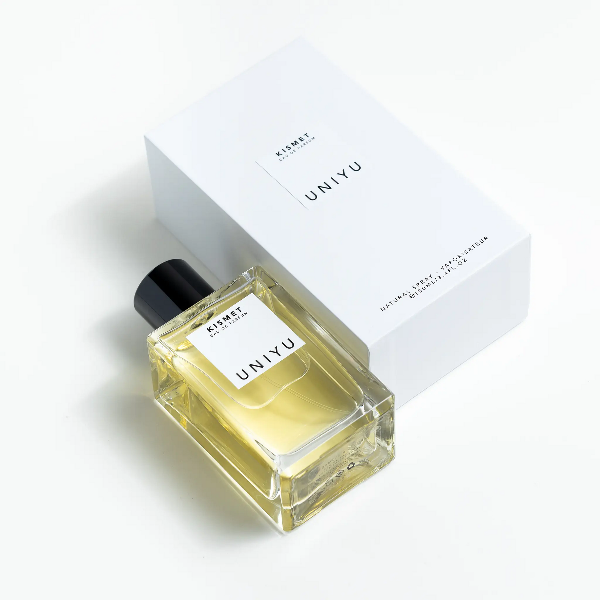 KISMET by UNIYU, an Australian fragrance house from Sydney, blends saffron, rose, patchouli, leather, and oud in a minimalist, refined design.