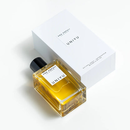 VOX POPULI by UNIYU, blending warm vanilla, vibrant pepper, and gentle incense to evoke freedom and connection.